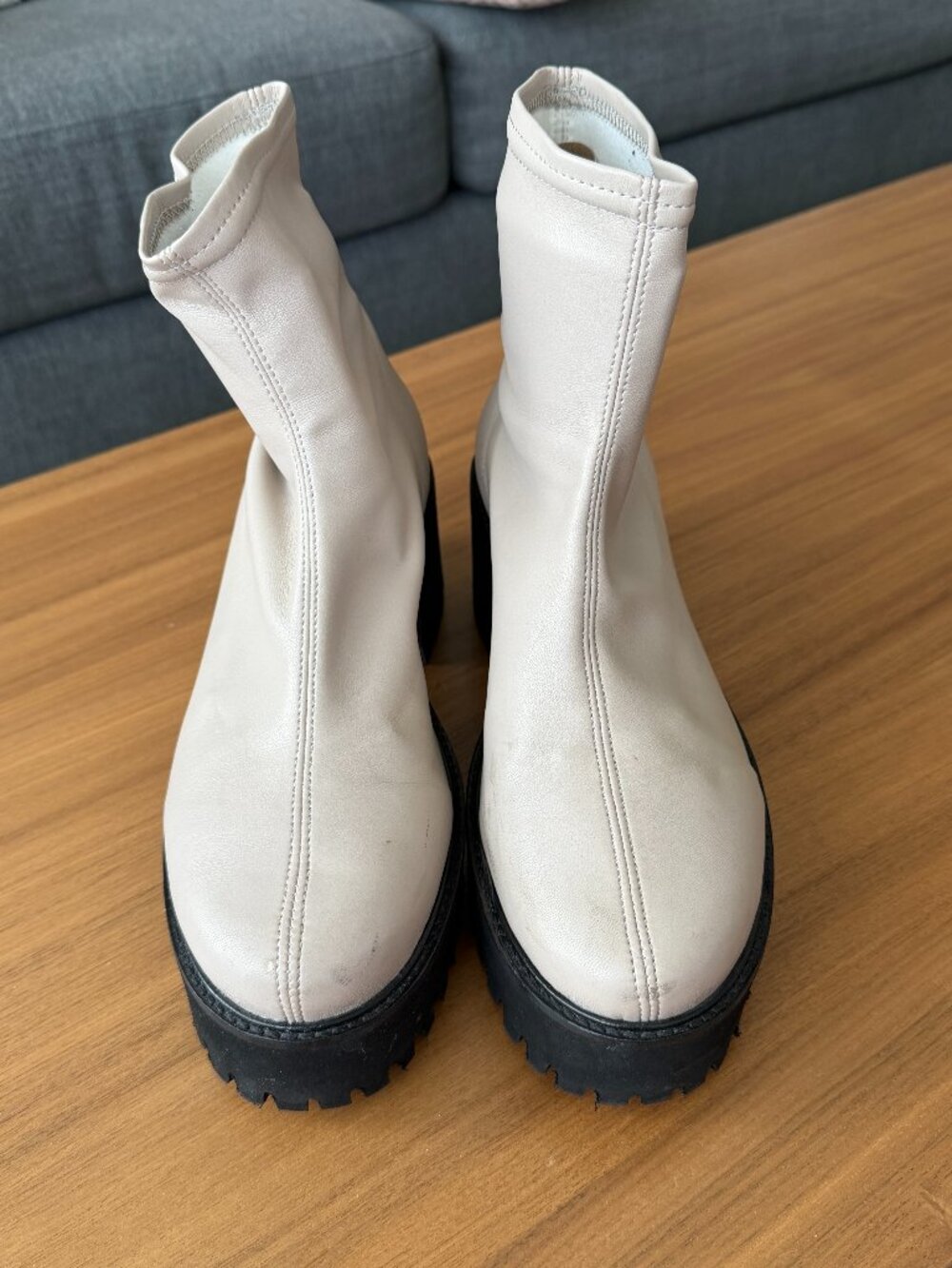 FRAME Bone Leather Lug Sole Ankle Boots EU40 US9 Made in Portugal